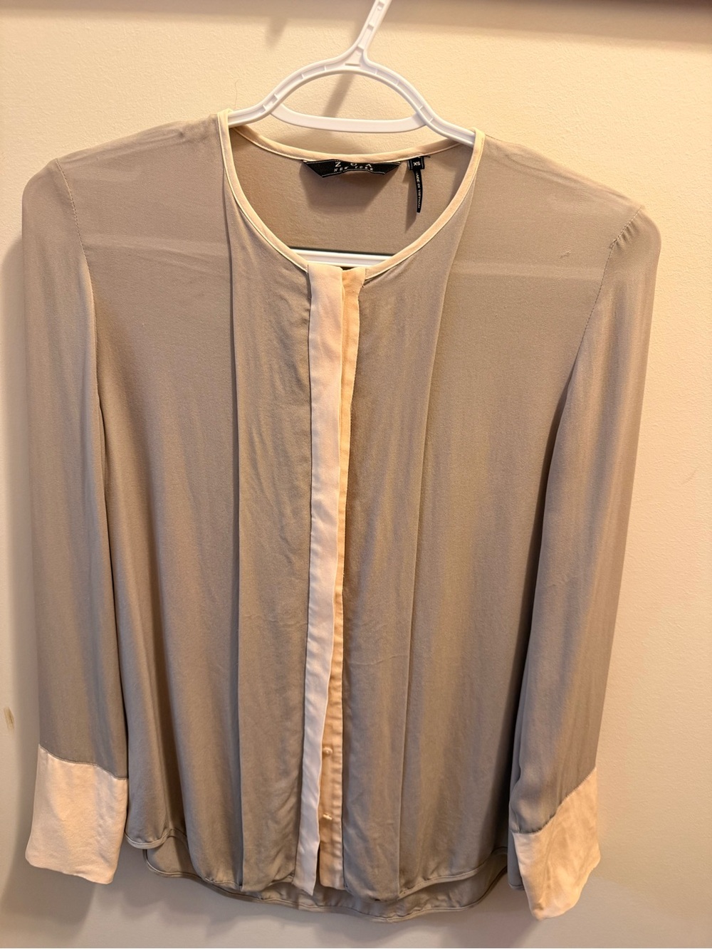 Zoa Taupe and Cream 100% silk Lightweight Blouse XS